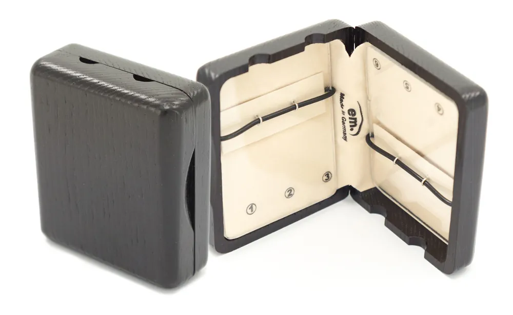 Hassle-Free Returns Wooden Alto Sax Reed Case 6 Reed - Black